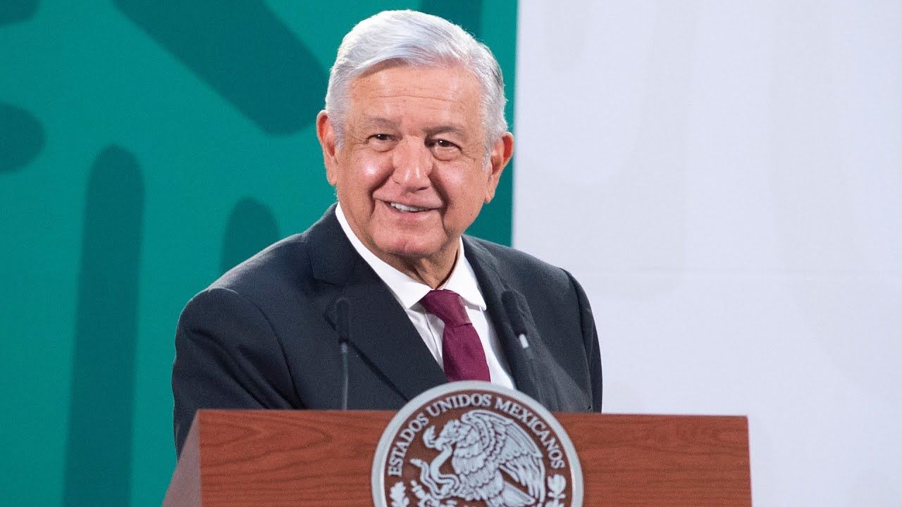 AMLO, se queda como presidente de México