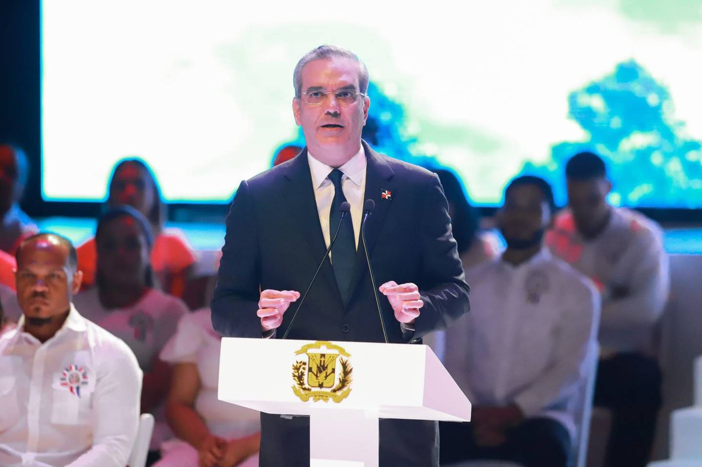 Presidente Luis Abinader dice: RD sigue avanzando