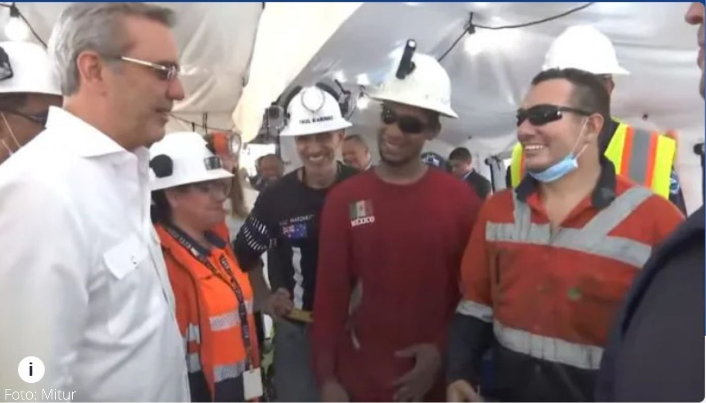Rescatan mineros en la mina de Cerro Maimon