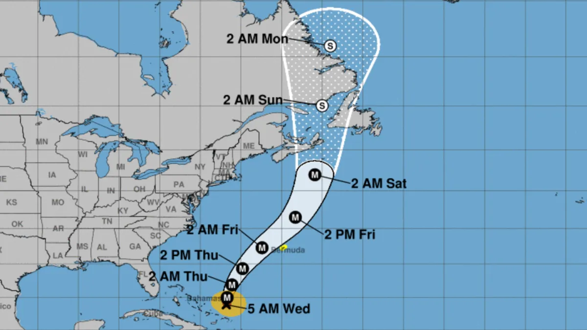 Fiona se convierte en huracán categoría 4 y avanza a las Bermudas
