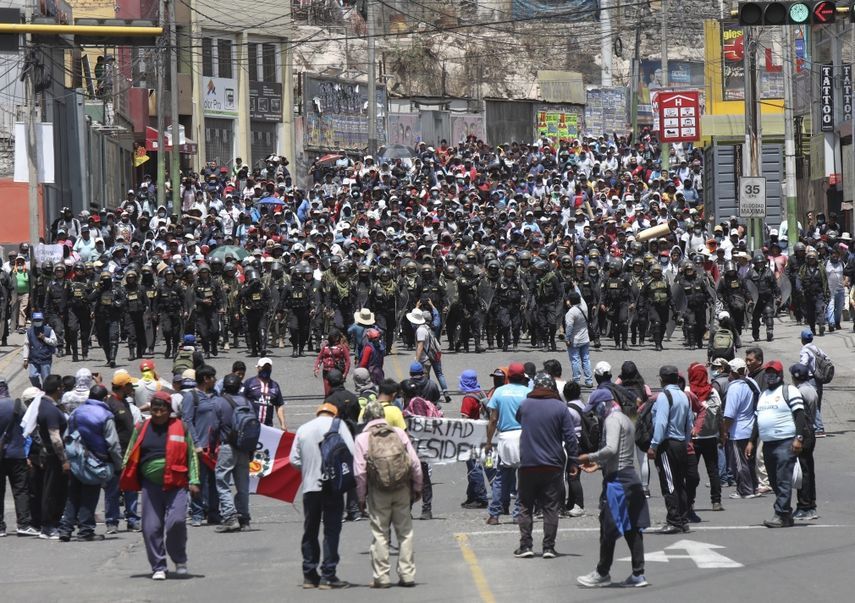 Peru espera nueva protestas en los meses venideros