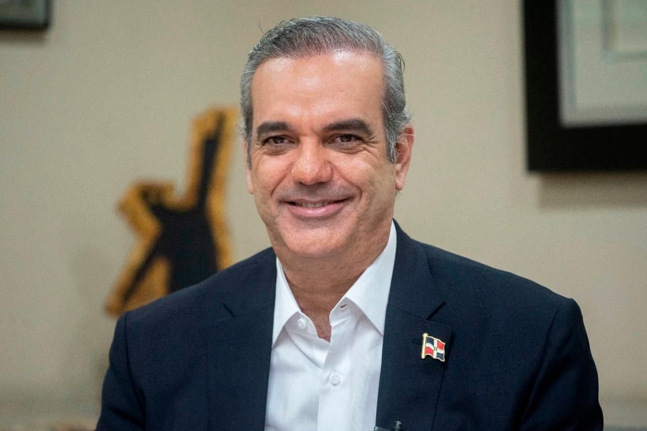 Presidente Luis Abinader buscará la reelección en República Dominicana