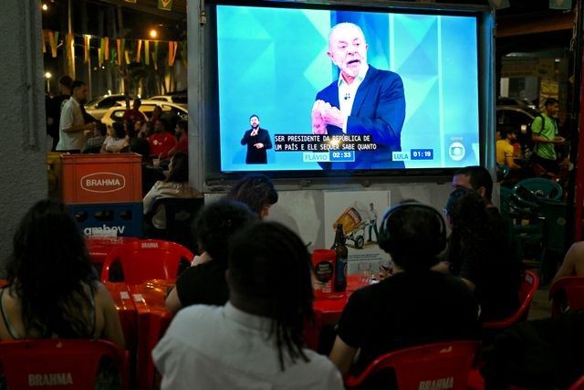 Brasil vota hoy en un balotaje cerrado entre Lula y Flávio Bolsonaro