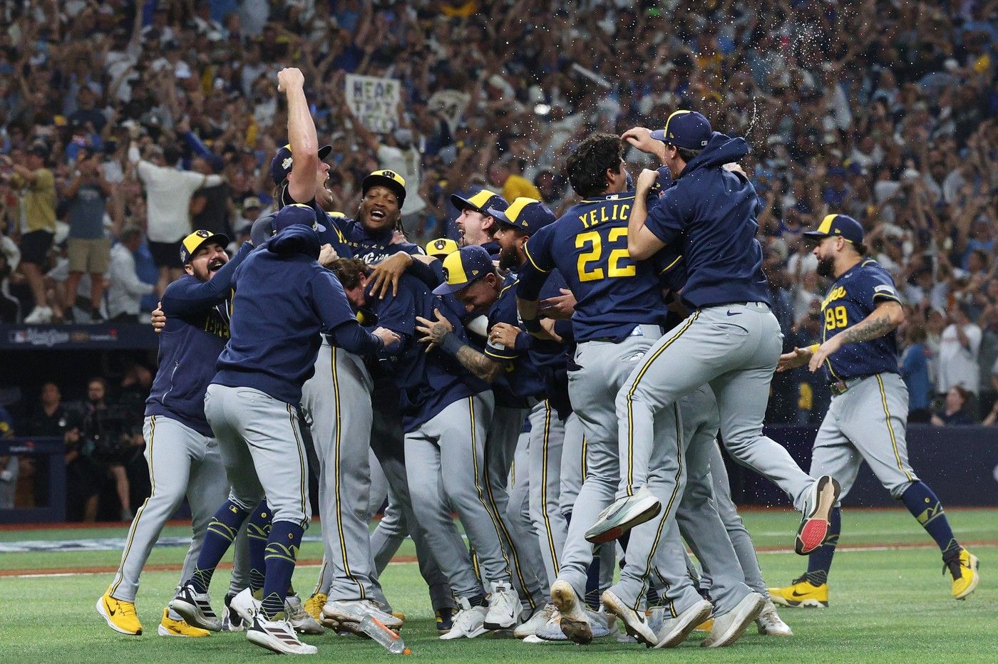 Champions! Brewers win the World Series for the first time in franchise history, beating the Rays 4-1 in Game 5