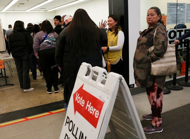 United States: early voting nears 50 million, a record for a midterm election