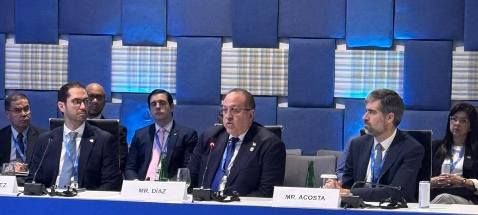 FMI proyecta que la economía dominicana crecerá 4.6 % en 2026 y valora su manejo de la crisis