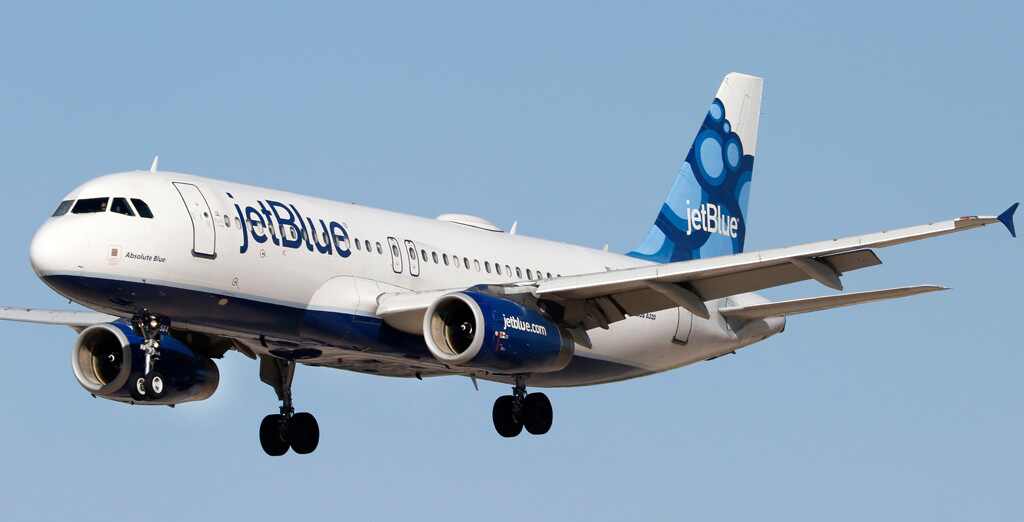 JetBlue comprará Spirit, habrá un incremento de hasta 40% en los tickets